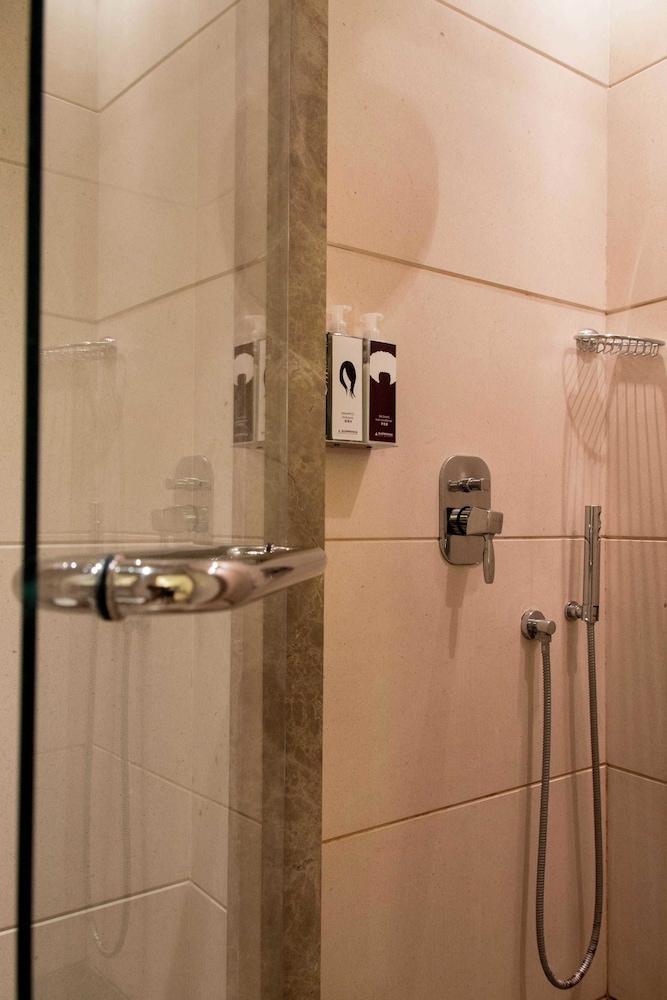 מלון Hilton Turin Centre מראה חיצוני תמונה